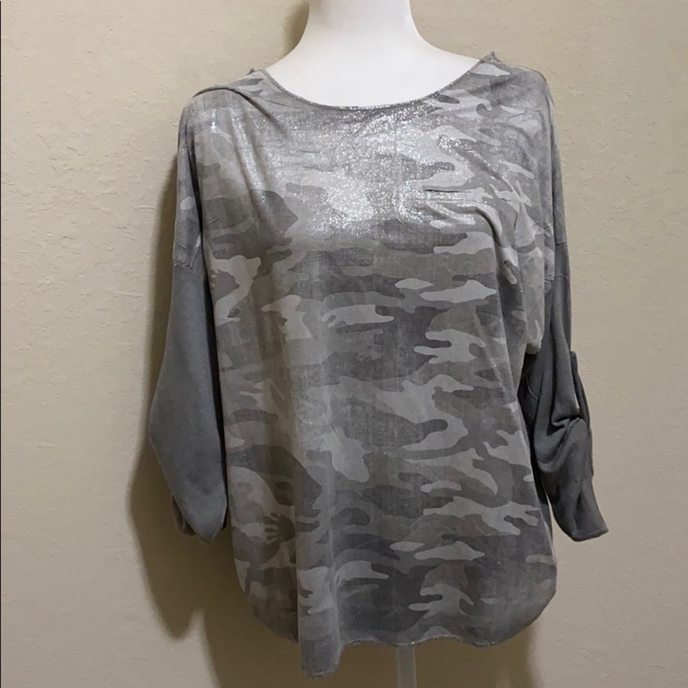 Gigi Moda shimmery camo blouse